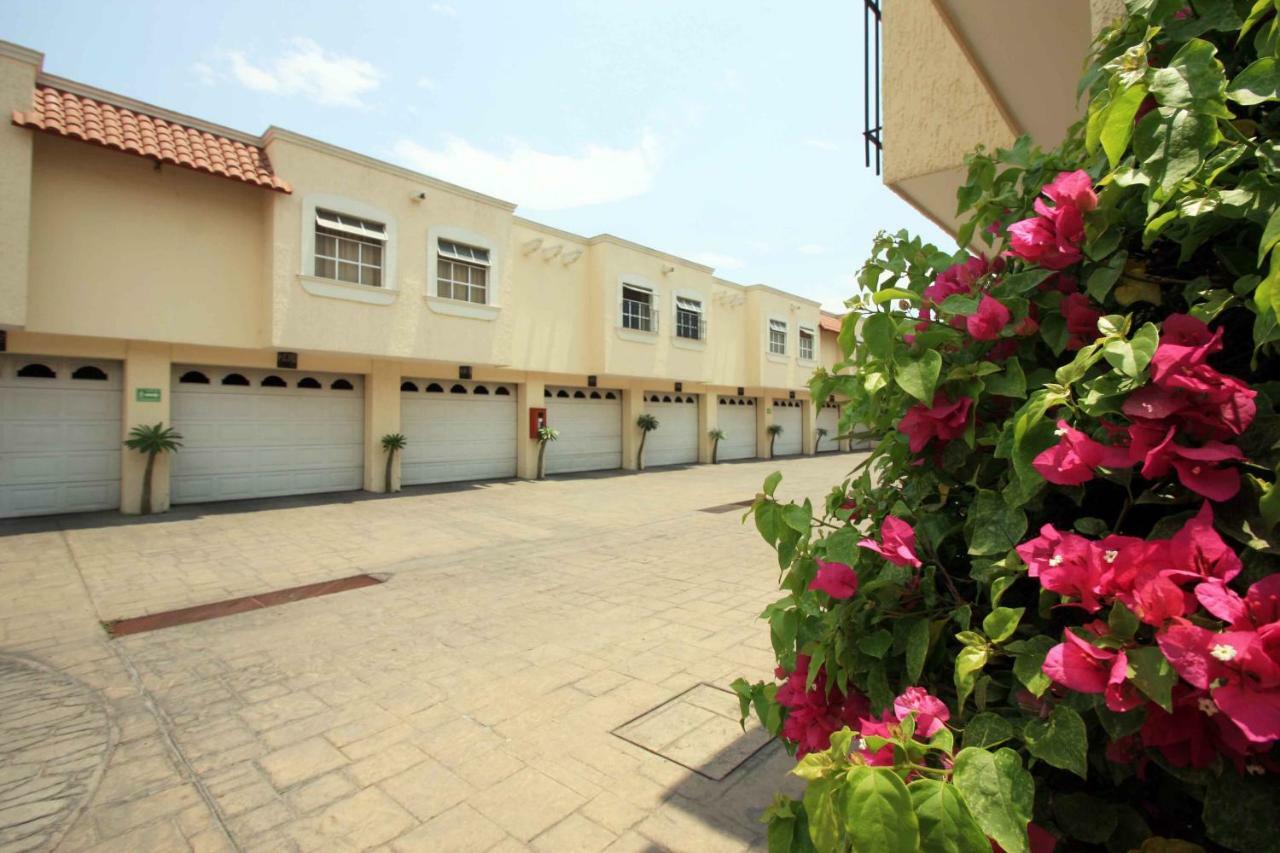 Motel Mirage Guadalajara Exterior photo
